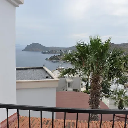Family Belvedere Hotell 3*