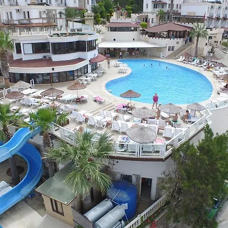Family Belvedere Отель 3*